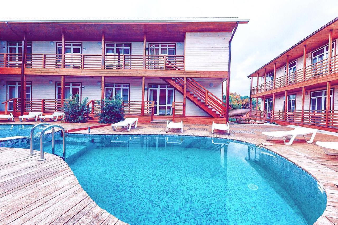 Guest House Amshin Tsandrypsh Exterior photo