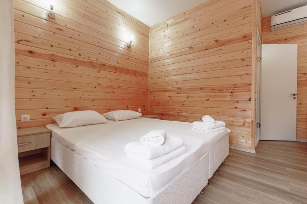Guest House Amshin Tsandrypsh Exterior photo
