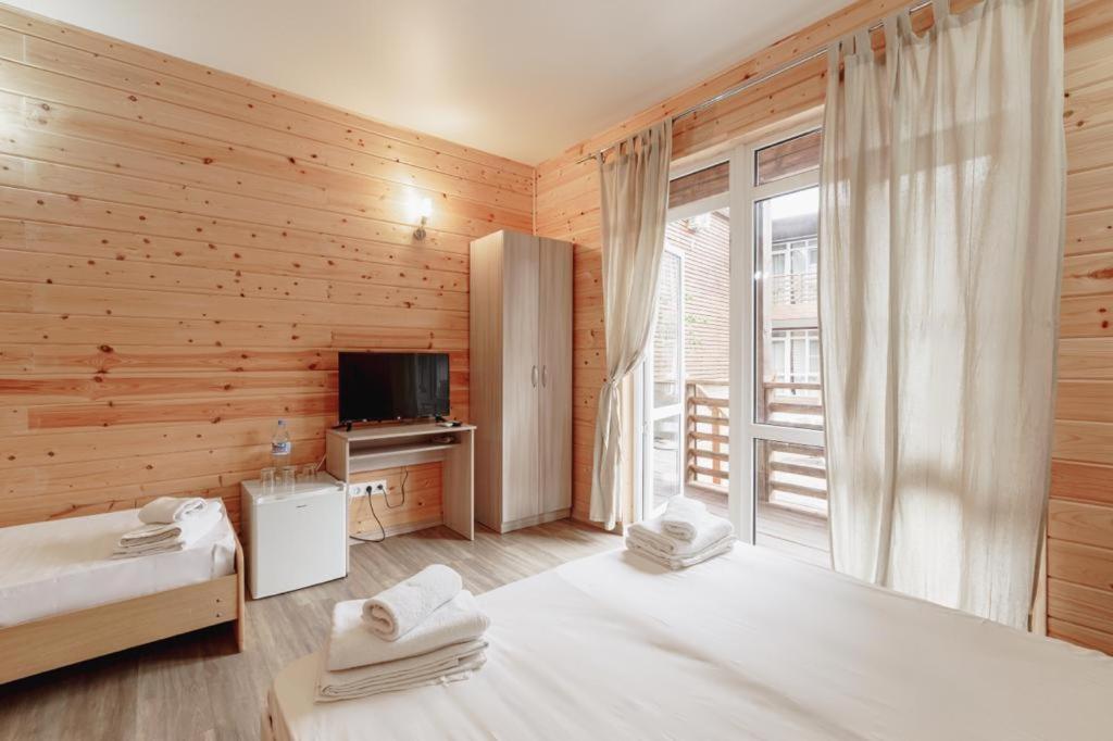 Guest House Amshin Tsandrypsh Exterior photo